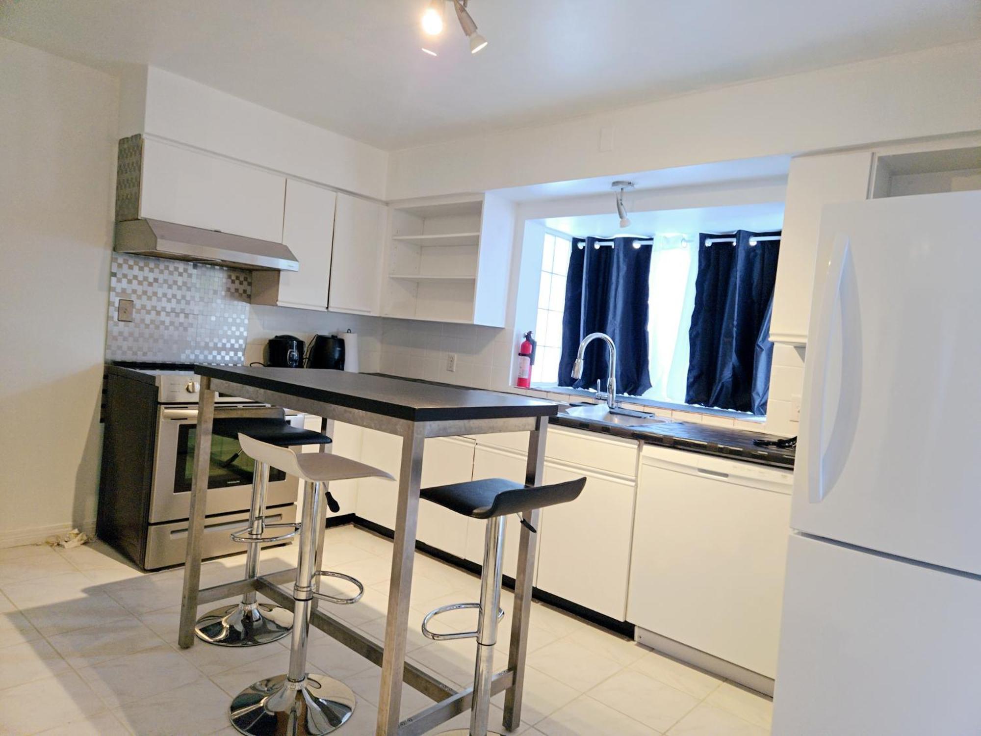 Lovely Cozy Room! With Attached Private Bath In The Heart Of Vancouver! Private Parking & Self Check-In! Exteriér fotografie