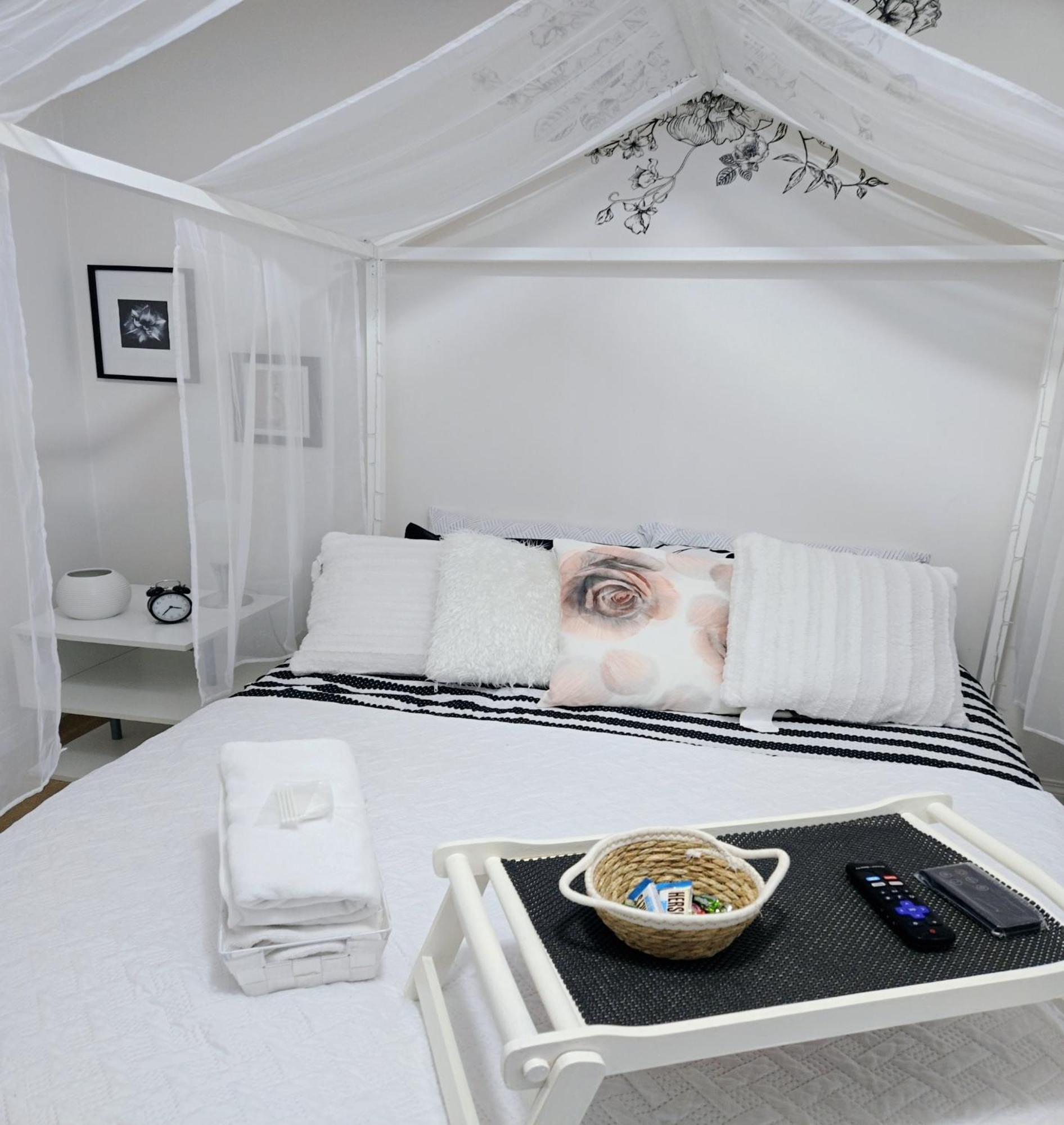 Lovely Cozy Room! With Attached Private Bath In The Heart Of Vancouver! Private Parking & Self Check-In! Exteriér fotografie